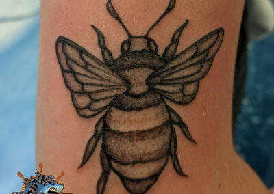 bee tattoo